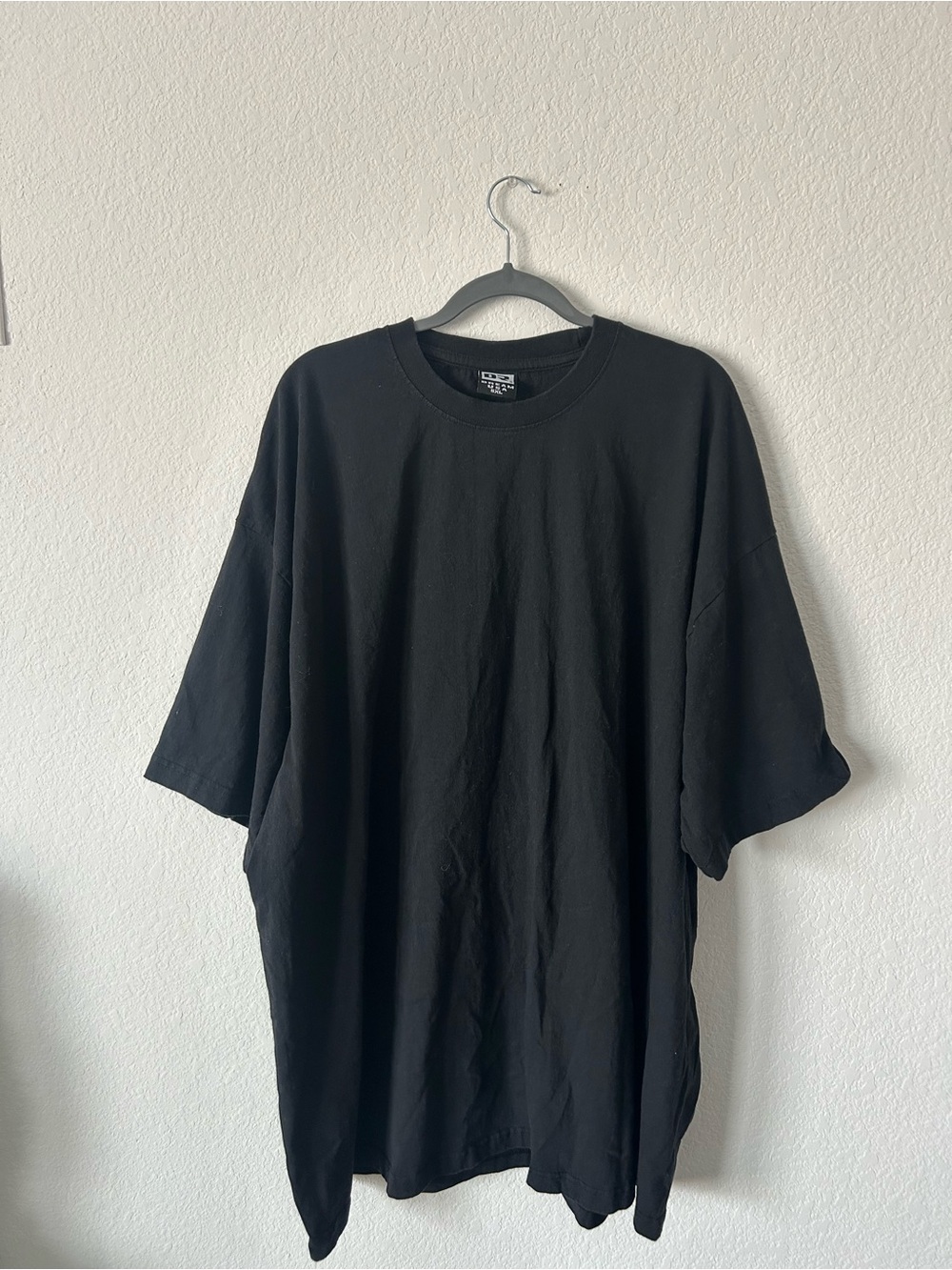 Gildan Black Short Sleeve Crewneck Tee